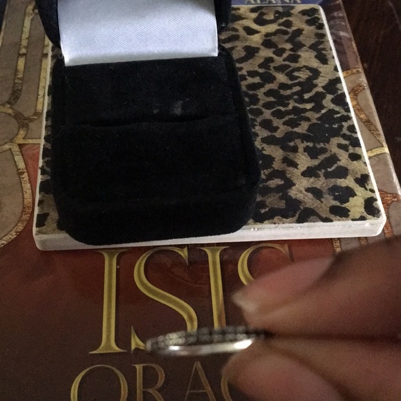 Black Diamond Band 🖤🖤🖤 - Picture 3 of 4